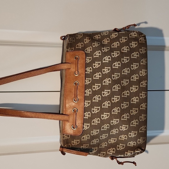 Dooney & Bourke  handbag - Picture 3 of 7